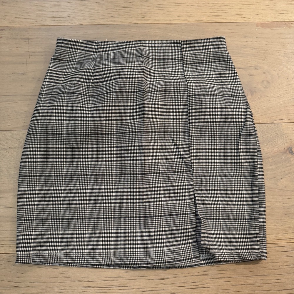 Windsor Black‎ White Glen Plaid Mini Skirt Front Slit Back Zip Womens